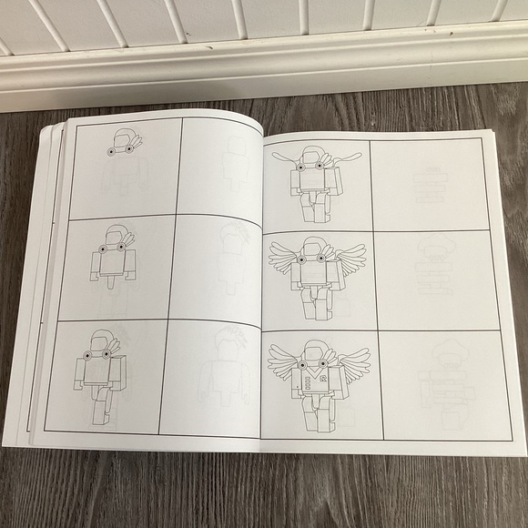 Roblox Learn to Draw Characters Book - Picture 3 of 4